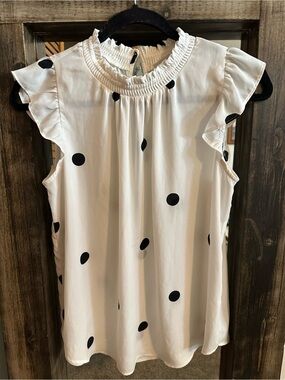 LOFT White Black Polka Dot Flutter Sleeve Blouse Neck Top Size S Cottagecore